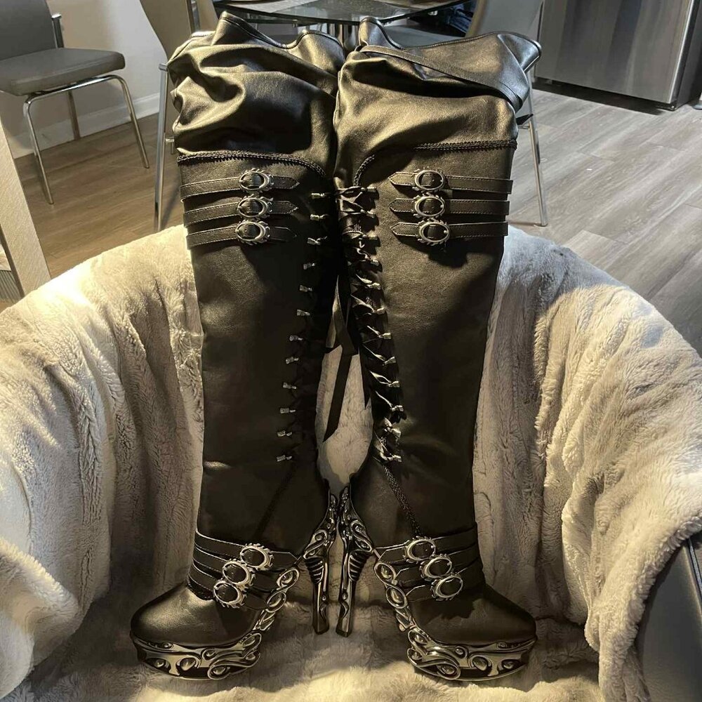 Intricate Metalwork Rear Lace Up Thigh High Boots